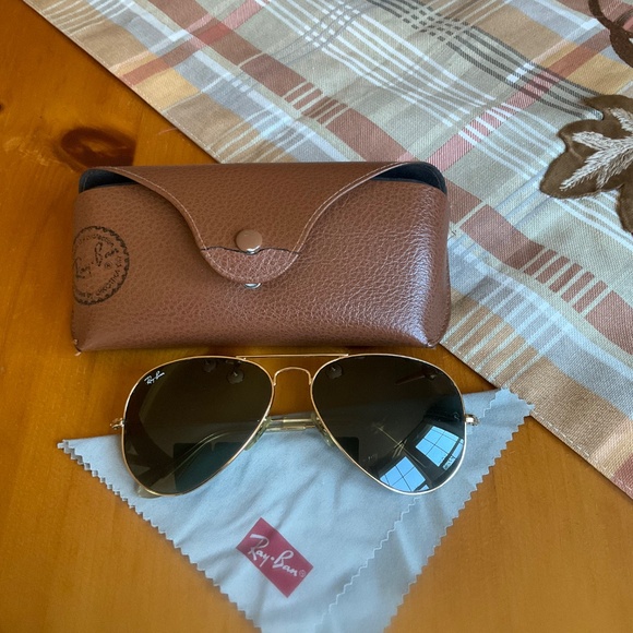 Rayban Aviator Sunglasses - Picture 5 of 8